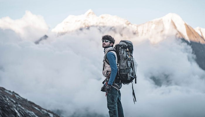 Shehroze Kashif Becomes Youngest Pakistani to Conquer All Eight-Thousander Peaks