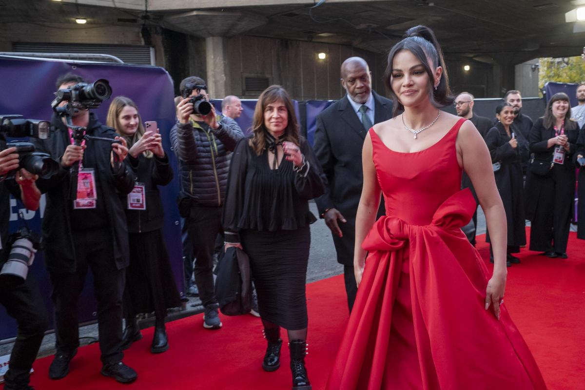 Selena Gomez 'Shines' in New Oscar-Tipped Musical Emilia Pérez
