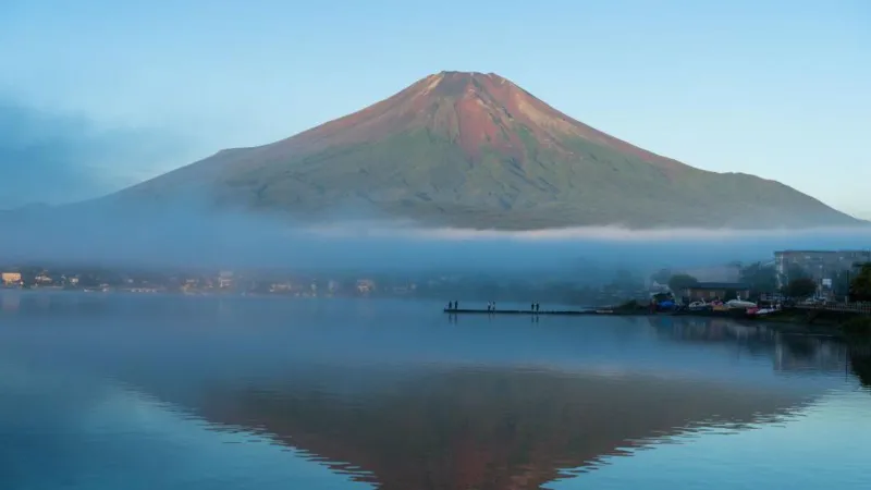 Snowless Fuji