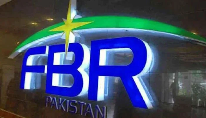 افسران کا تبادلہ