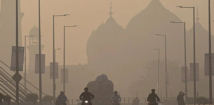 "Polluted Lahore"